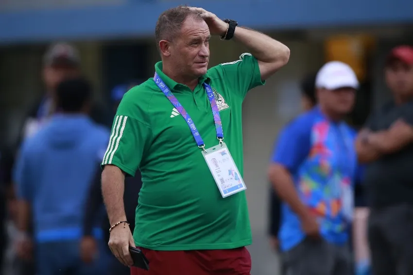 MEXSPORT Andrés Lillini en un partido de México