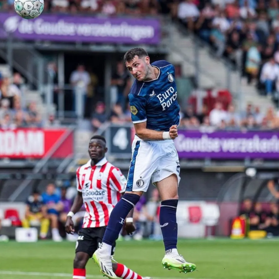 INSTAGRAM: @sant.gimenez Feyenoord le pone precio a Santiago Giménez