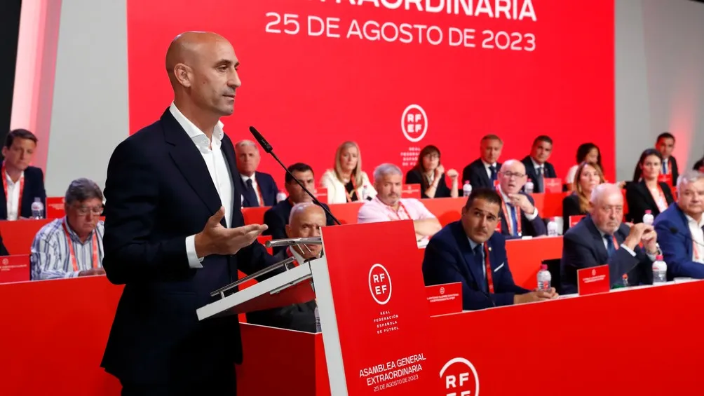 AP Luis Rubiales está en medio de la polémica