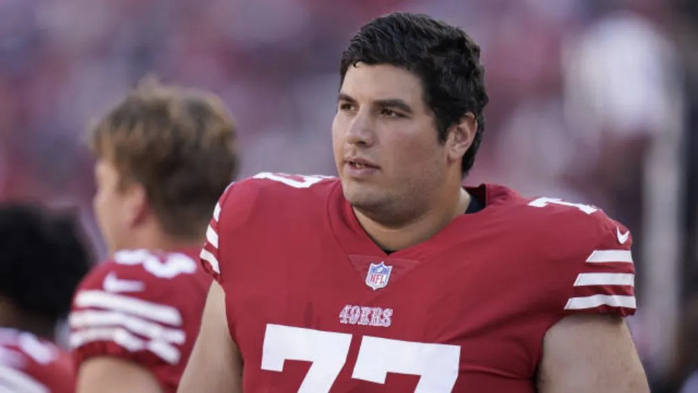 AP Alfredo Gutiérrez con los Niners