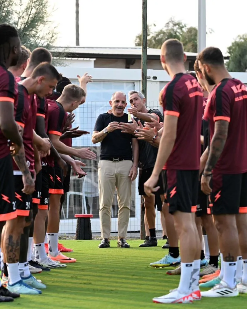 @OfficialUSS1919 Salernitana enfrentará a Lecce
