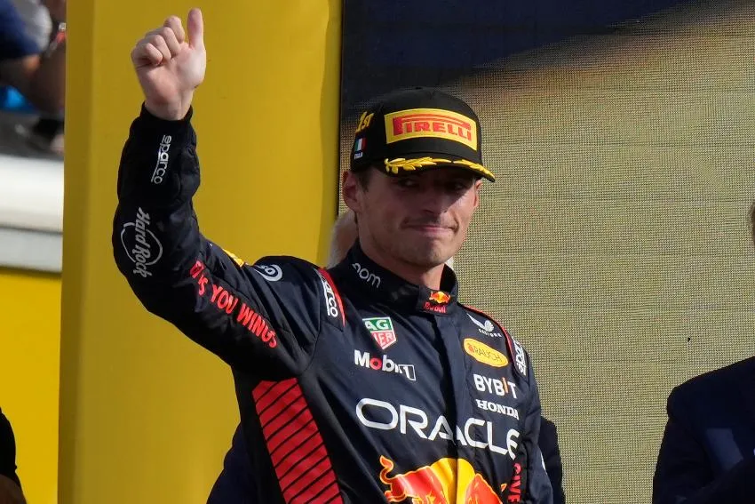 AP Verstappen tras ganar el GP de Italia