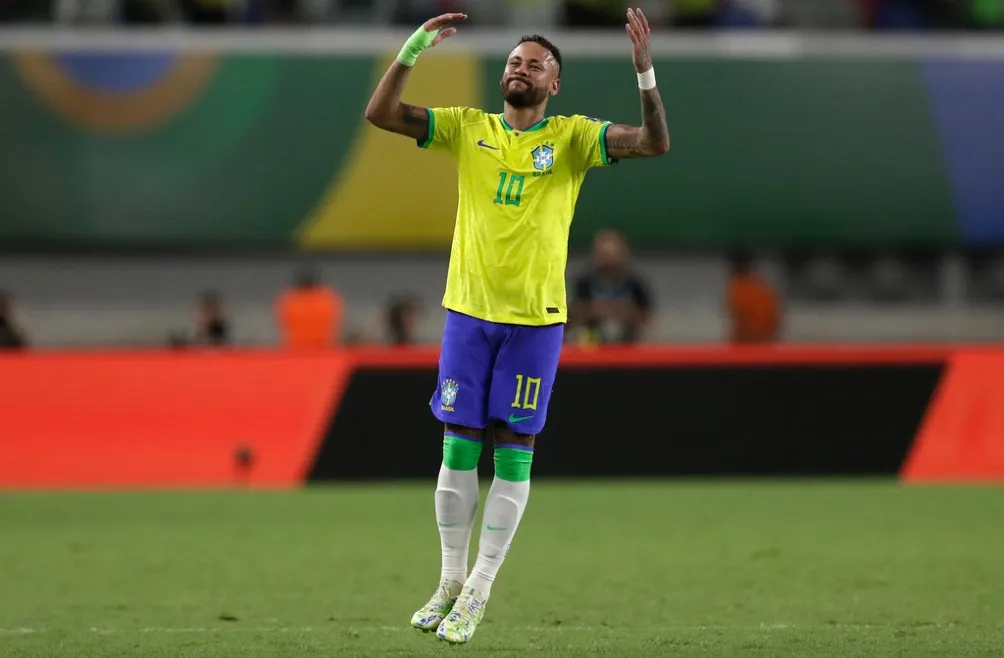 AP Neymar festeja su gol