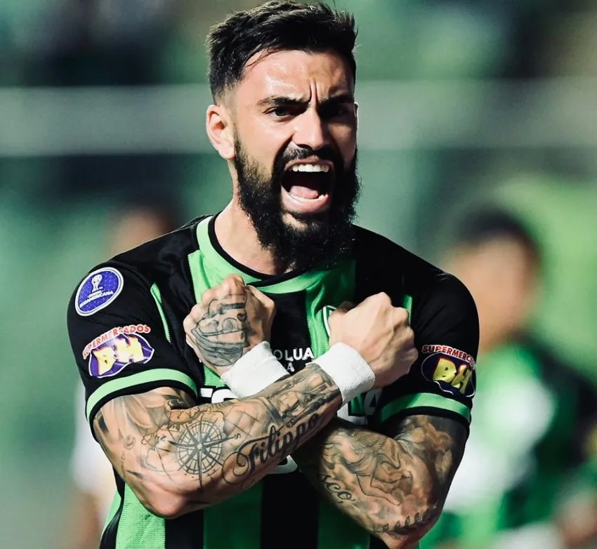 @gonzamastriani Gonzalo Mastriani en celabración de gol con América Mineiro de Brasil