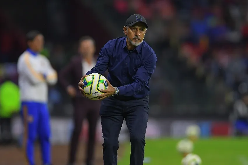 MEXSPORT Potro Gutiérrez cuando dirigía a Cruz Azul