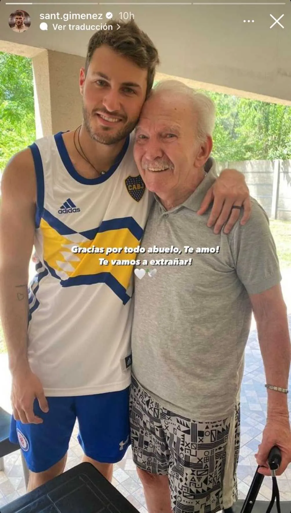 INSTAGRAM: @SantiGimenez Santi Giménez junto a su abuelo