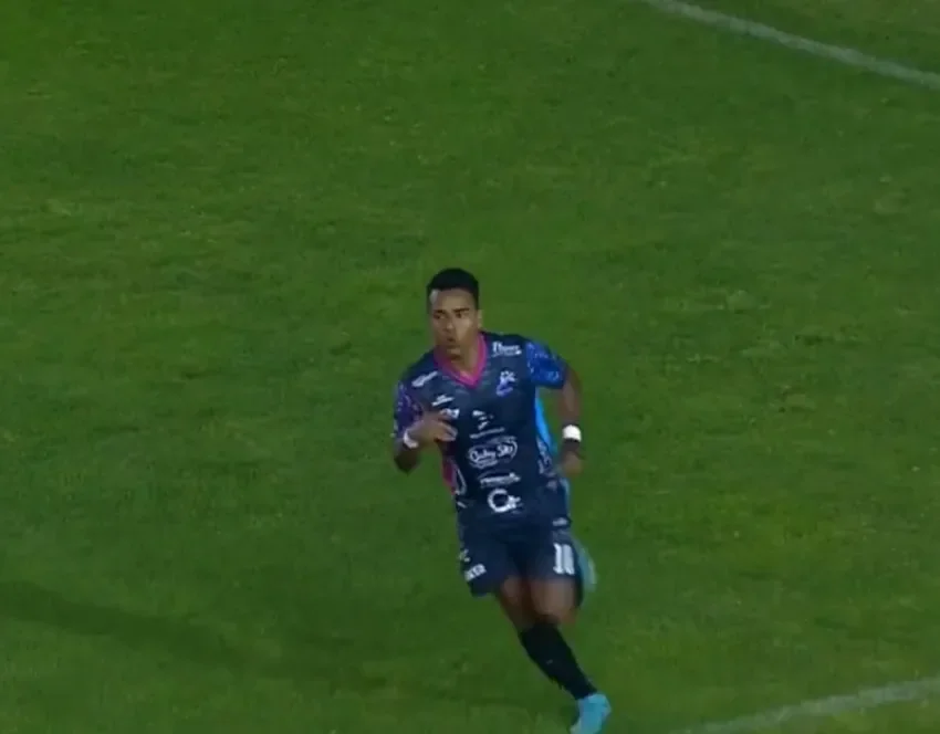 CAPTURA DE PANTALLA: @LigaMXExpansión El delantero mexicano jugó ante Atlético La Paz