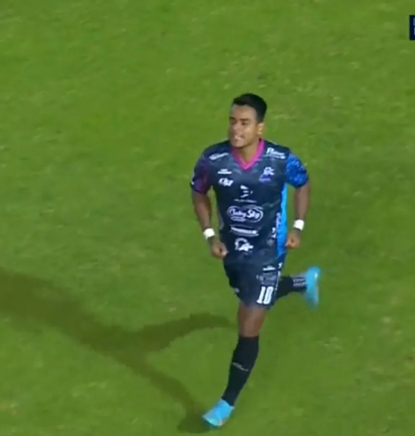 CAPTURA DE PANTALLA: @LigaMXExpansión Cruz en el festejo tras su gol