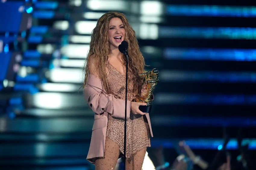 AP Shakira recibiendo un premio MTV