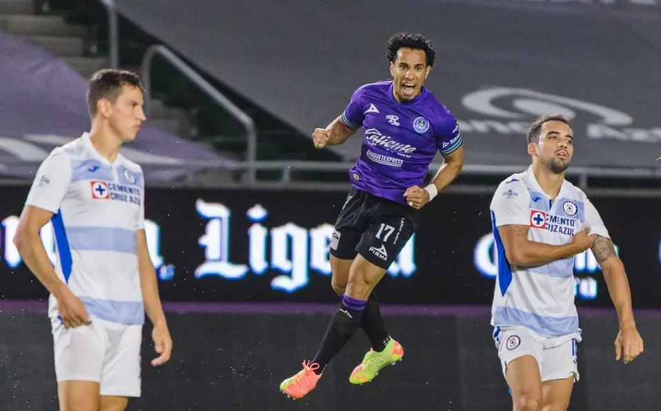 MEXSPORT Camilo celebrando con el Mazatlán FC