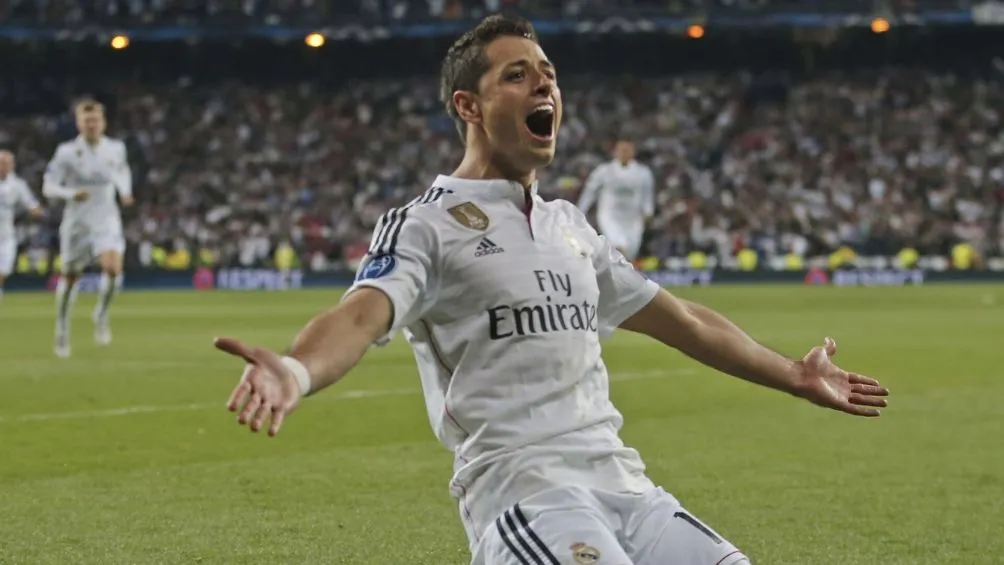AP Chicharito festejando un gol con el Madrid