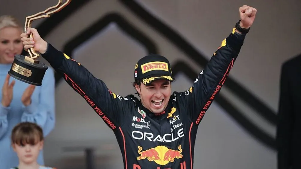 AP Checo tras ganar el GP de Mónaco