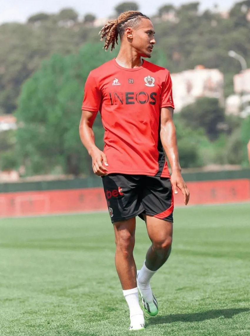 @a.beka_beka Alexis Beka Beka en un entrenamiento de Niza