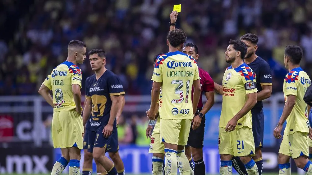 MEXSPORT Igor Lichnovsky se llevó la tarjeta amarilla