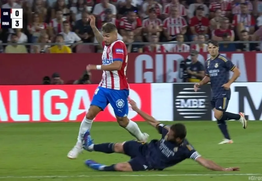 CAPTURA DE PANTALLA: TWITTER Así la gravedad de la barrida