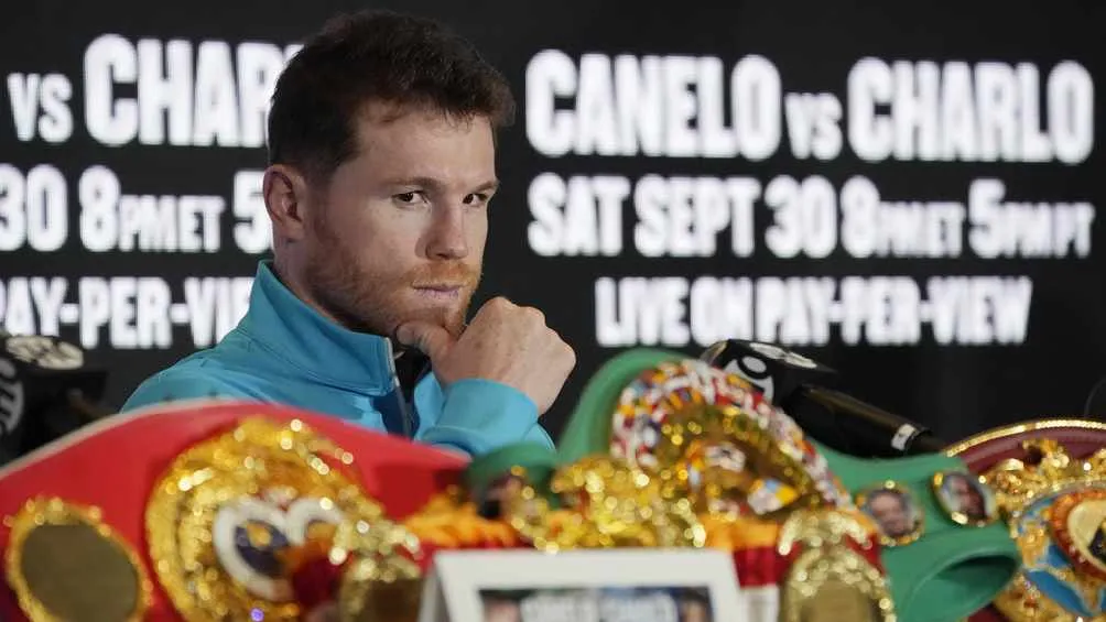 AP Canelo defiende su título otra vez