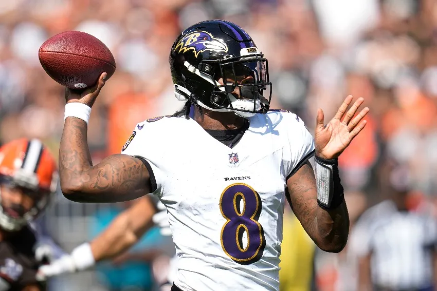 AP Lamar Jackson en un juego de Ravens