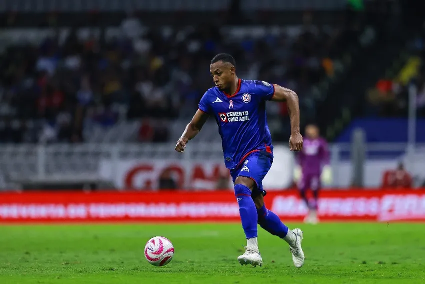 MEXSPORT Willer Ditta, refuerzo para defensiva de Cruz Azul en este AP23