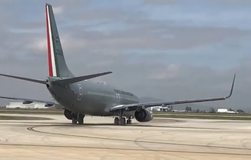 CAPTURA DE PANTALLA: TWITTER La Fuerza Aérea Mexicana en misión humanitaria