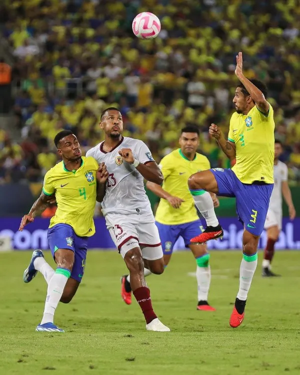 INSTAGRAM @selevinotinto Venezuela enfrentando a Brasil
