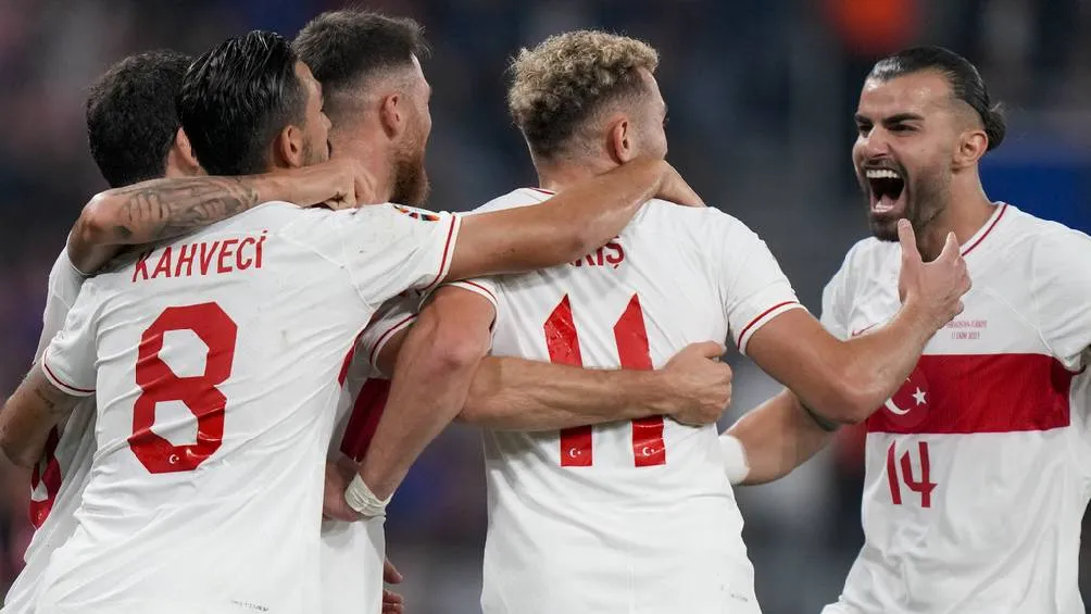 AP Turquía mantiene el buen paso