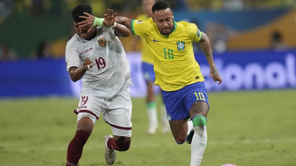 AP Neymar recibió reclamos