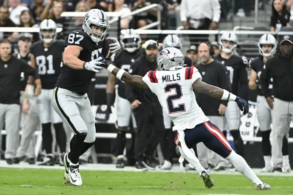 AP Raiders enfrentando a los Patriots