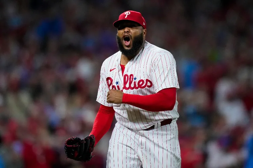 AP Phillies venció a Atlanta en el juego 1