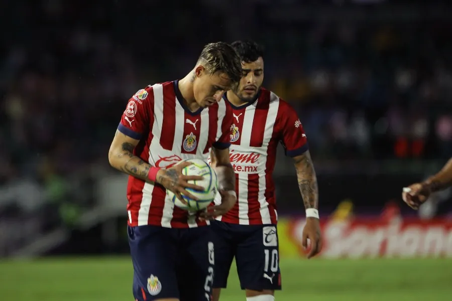 MEXSPORT Alexis Vega y Cristian Calderón ya entrenaron con Chivas