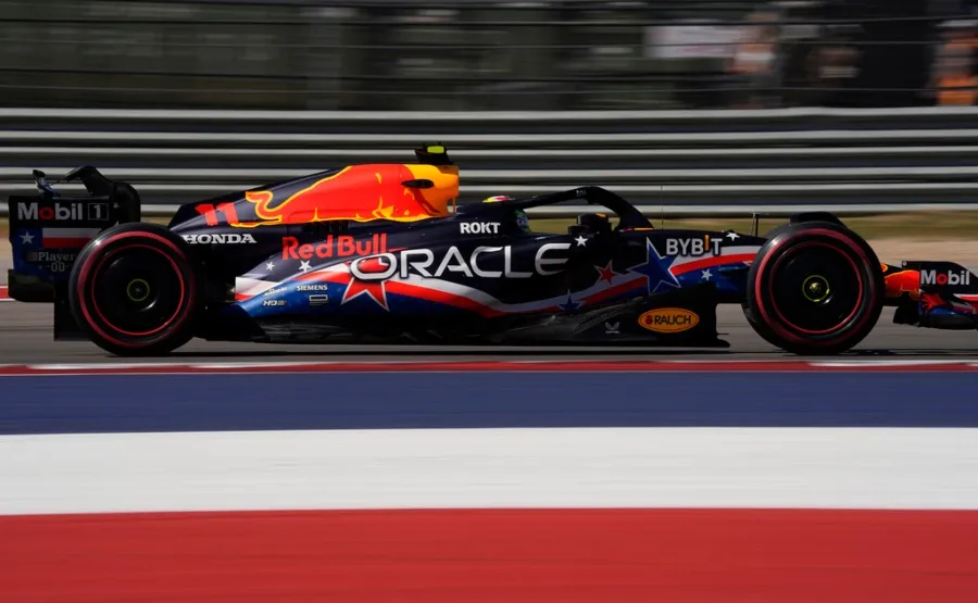 AP Checo Pérez sigue con inconsistencias en el RB19