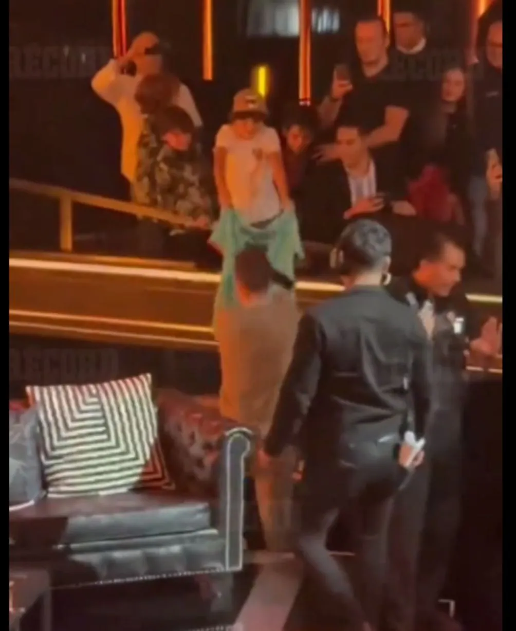 CAPTURA DE PANTALLA ... y no se percató que ya no había suelo