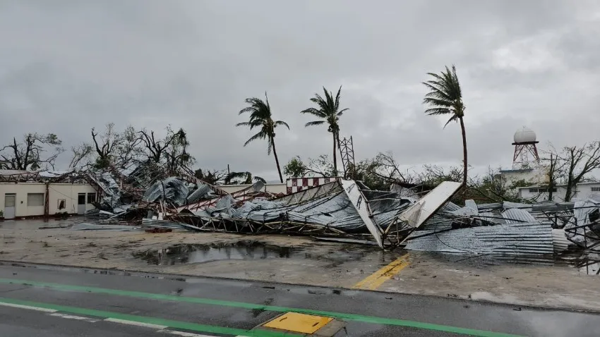 @xime_garmendia Desastres en el Aeropuerto de Acapulco por Otis