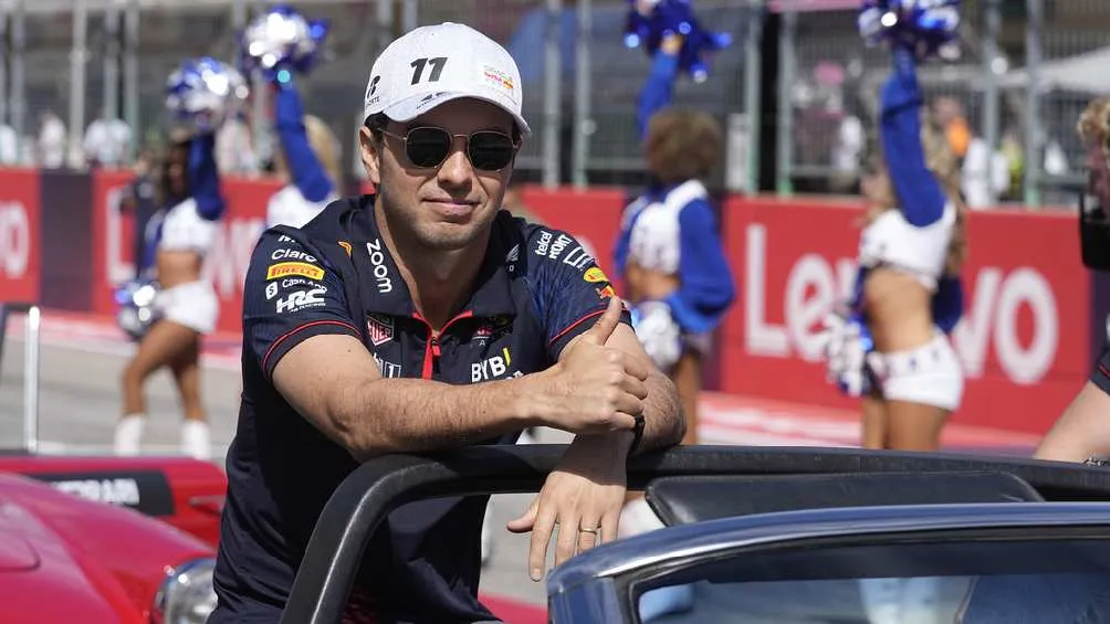 AP Checo pidió respeto para sus rivales y su asesor