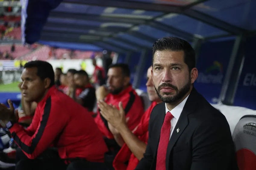 MEXSPORT Benjamín Mora dejo de ser DT del Atlas