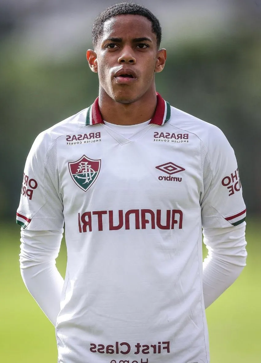 @matheusreis_07 Matheus Reis nació en México cuando su padre jugaba en Pumas Morelos