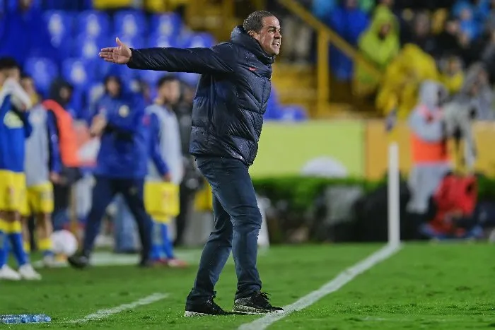 MEXSPORT André Jardine durante el partido