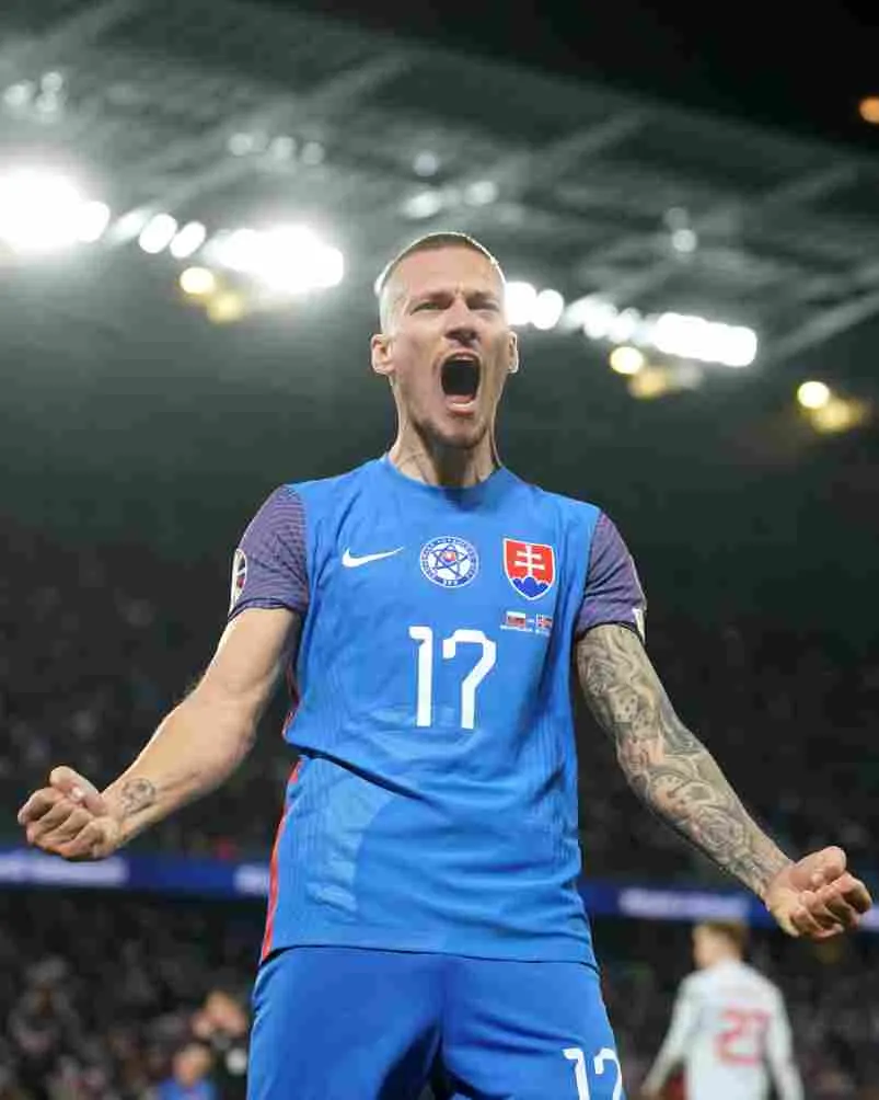 TWITTER: @EURO2024 Haraslín celebra su anotación ante Islandia