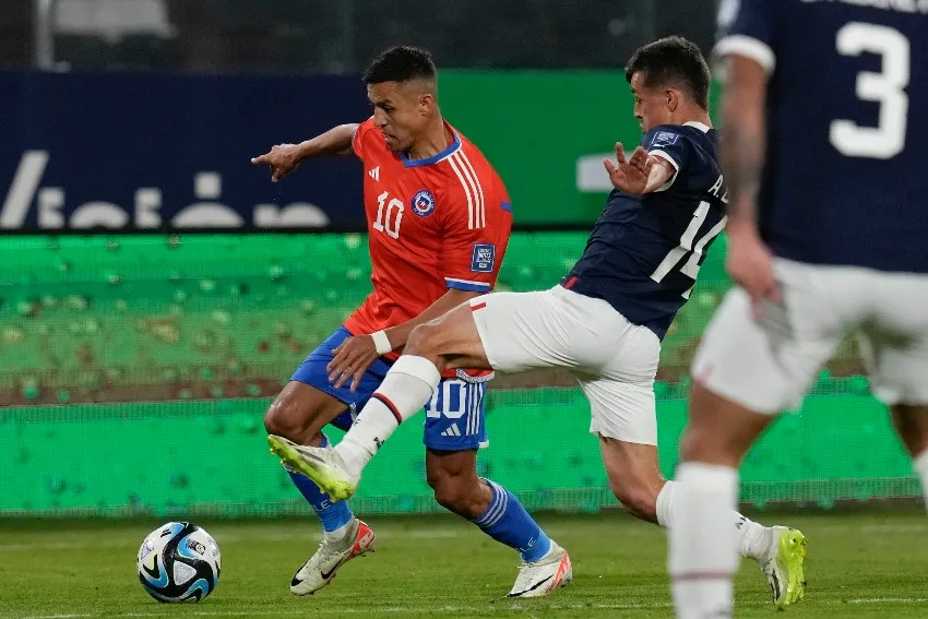 AP Alexis Sánchez en el juego ante Chile