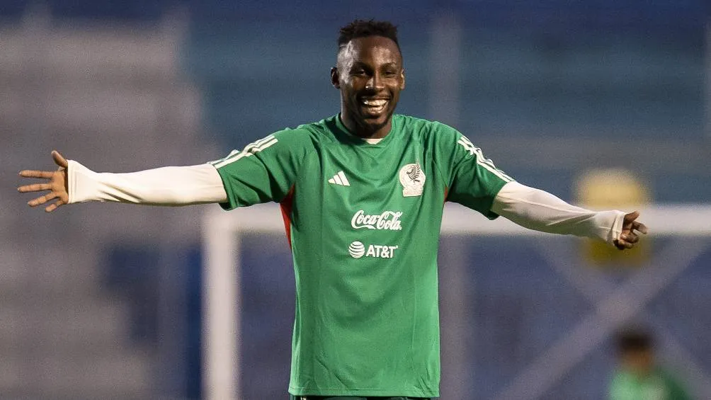 MEXSPORT Quiñones pelea por la titularidad en el Tri