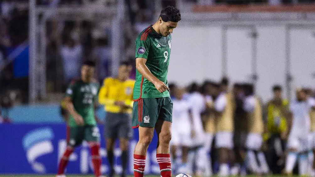 MEXSPORT Martinoli 'tundió' al delantero