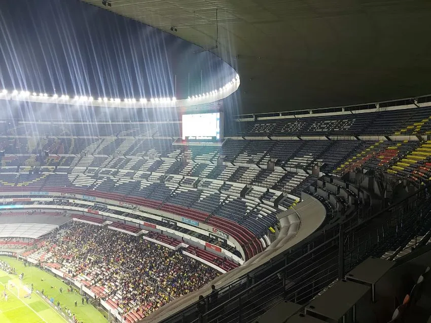 VÍCTOR DÍAZ Estadio Azteca vacío en la Final de Ida