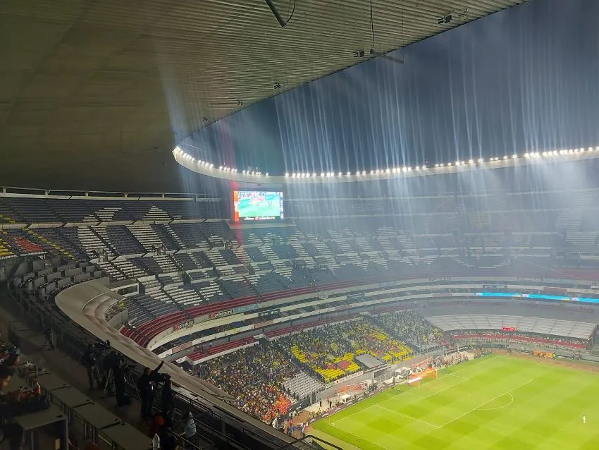 VÍCTOR DÍAZ Estadio Azteca vacío en la Final de Ida