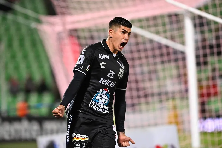 MEXSPORT Adonis Frías no teme al enfrentamiento ante América