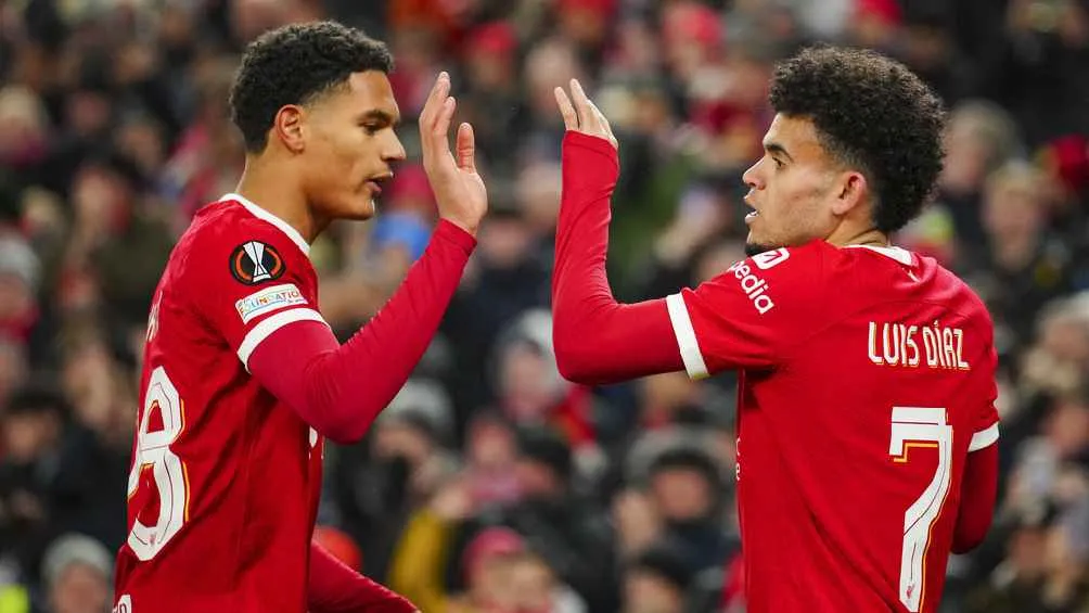 AP Gakpo y Díaz anotaron