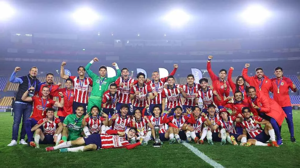 TWITTER @TapatioCD Chivas salió campeón