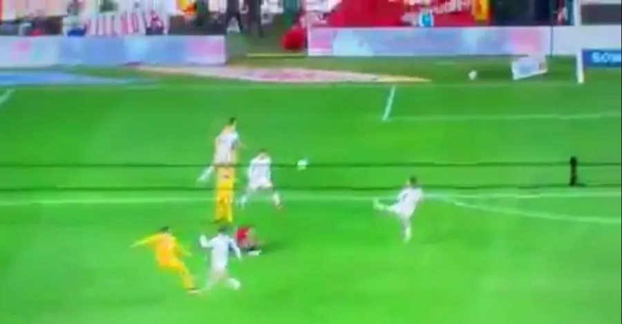 CAPTURA DE PANTALLA: VIDEO Fernando Guerrero casi recibe balonazo