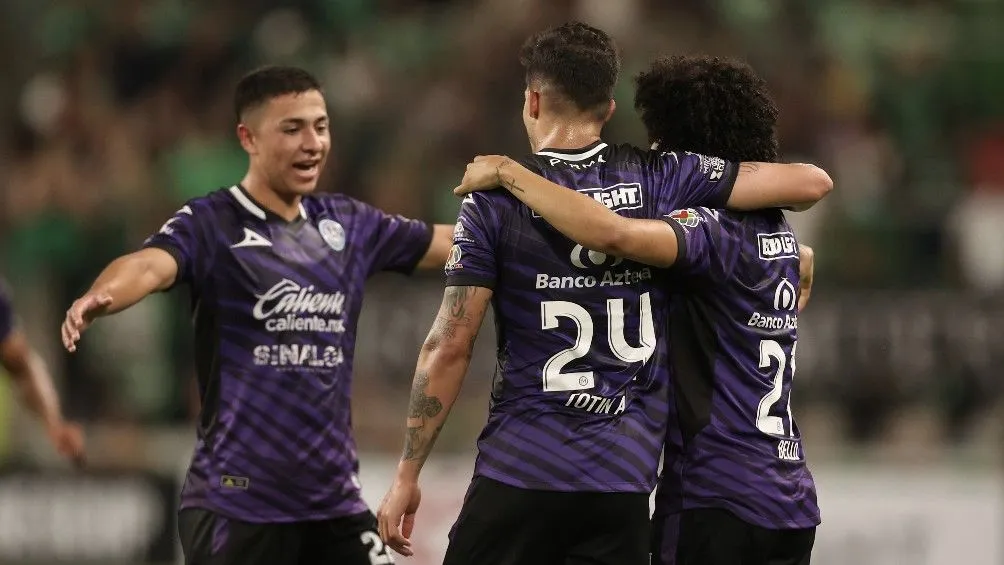 MEXSPORT Mazatlán celebrando un gol en este torneo