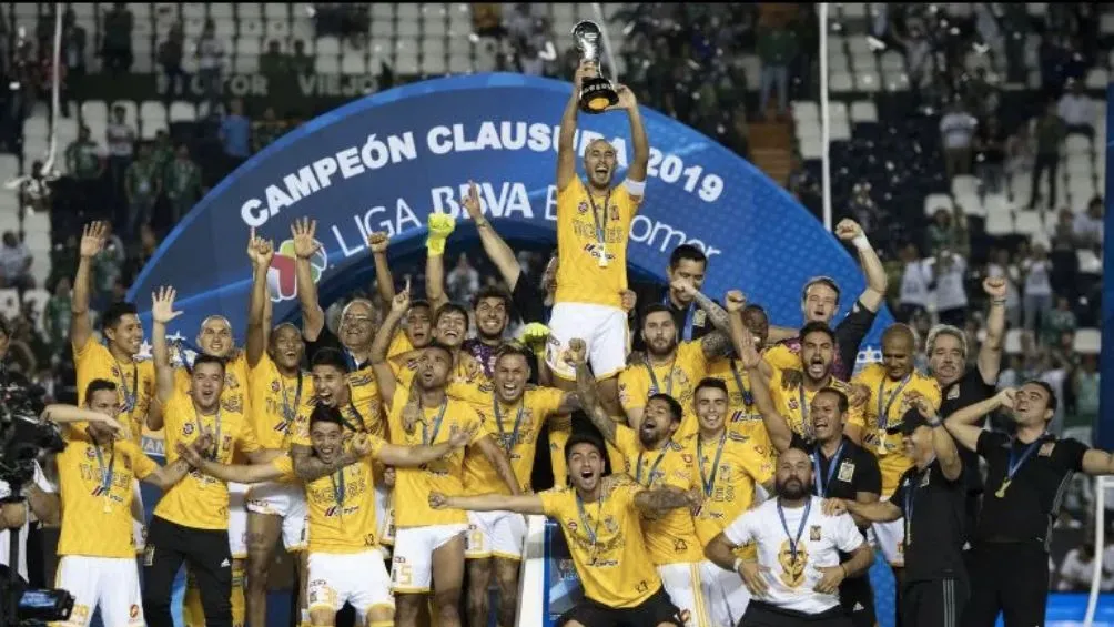 MEXSPORT Tigres celebra el campeonato del 2019