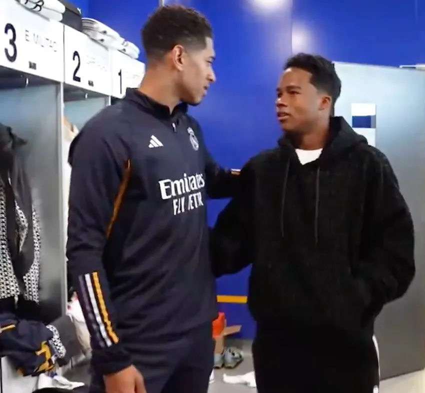 CAPTURA DE PANTALLA | @realmadrid Endrick con Bellingham en su 'paseo' por Real Madrid