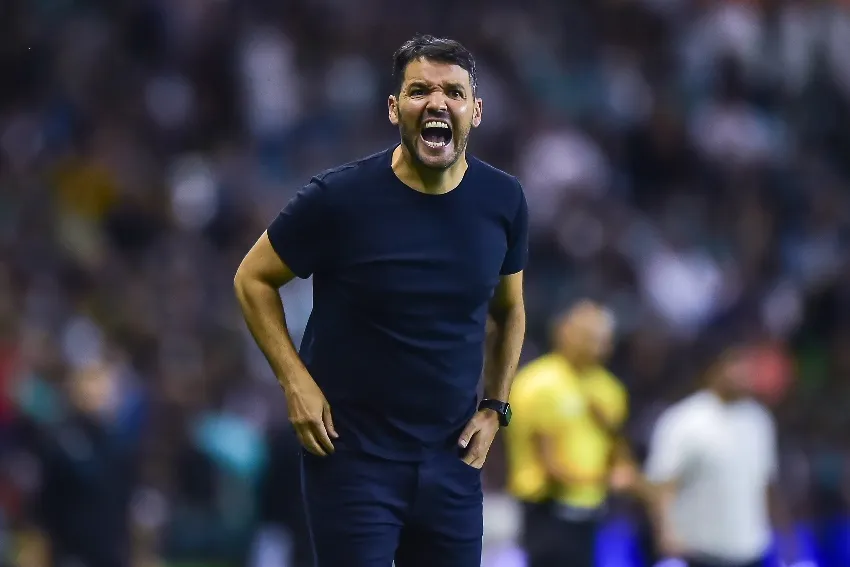 MEXSPORT Larcamón, en negociaciones con Cruzeiro